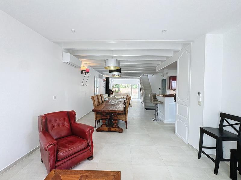 Villa - 190 m² - 8 pièces