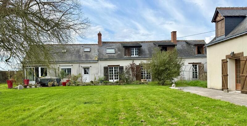 Maison - 285 m² - 10 pièces