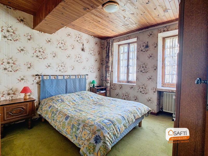 Maison - 95 m² - 5 pièces