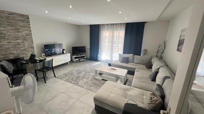 Appartement - 90 m² - 4 pièces