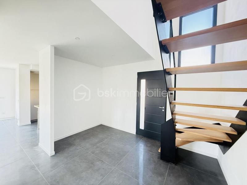 Maison - 170 m² - 7 pièces