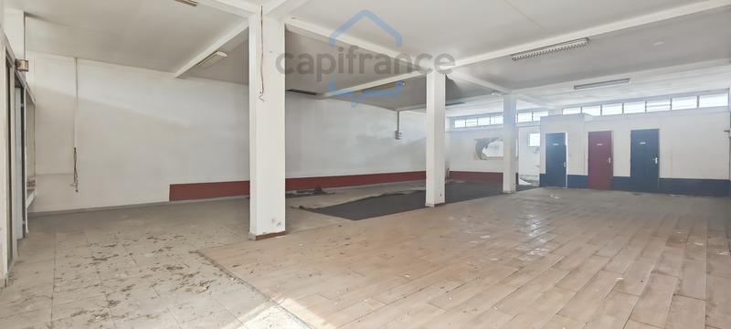 Immeuble - 330 m² - 2 pièces