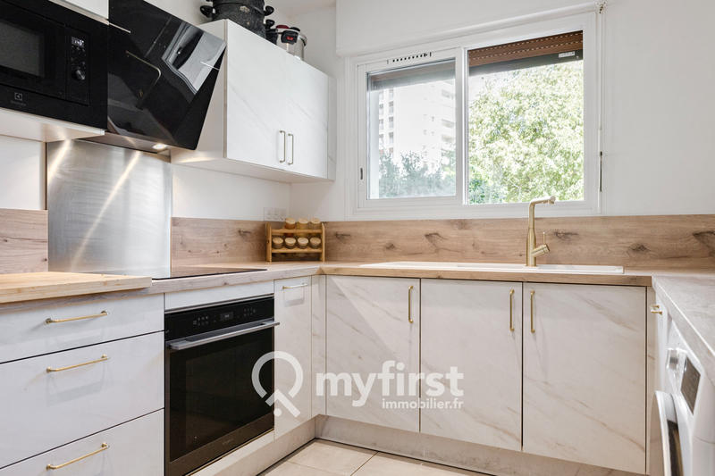 Appartement - 97 m² - 5 pièces