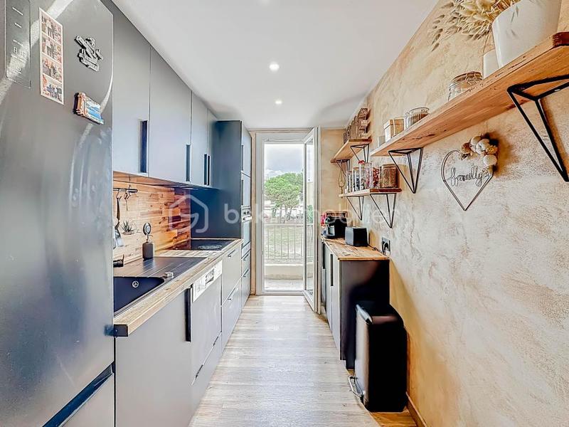 Appartement - 82 m² - 4 pièces