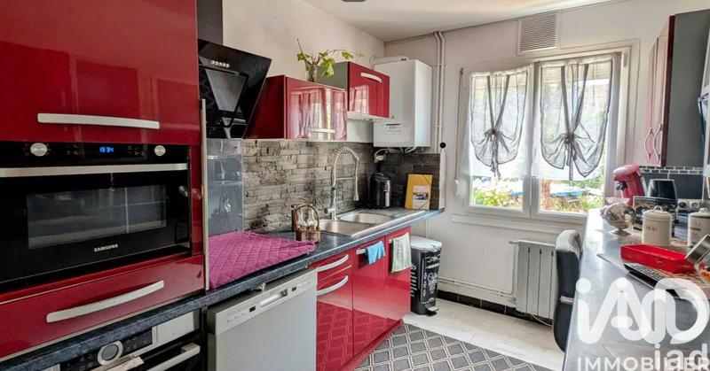 Maison - 96 m² - 6 pièces