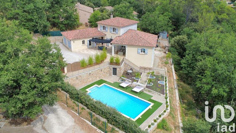 Maison de maîtres - 203 m² - 9 pièces