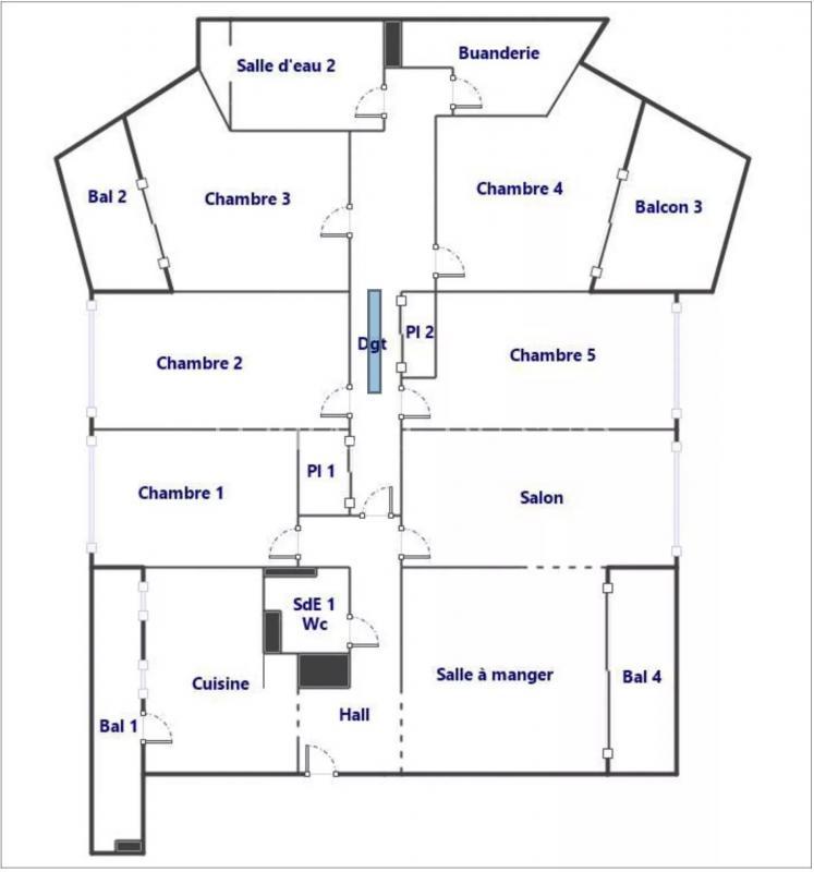Appartement - 135 m² - 7 pièces
