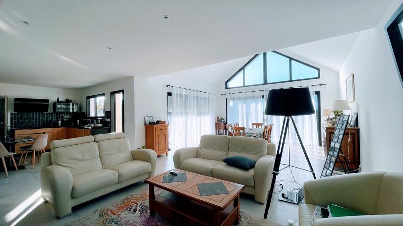 Maison - 168 m² - 7 pièces