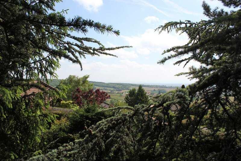 Maison - 246 m² - 9 pièces