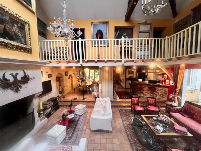 Maison bourgeoise - 212 m² - 6 pièces