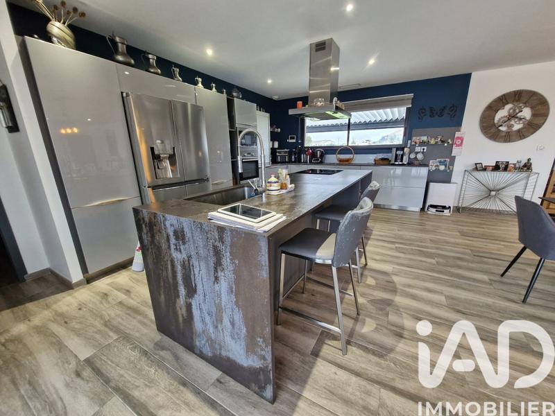Maison - 182 m² - 5 pièces