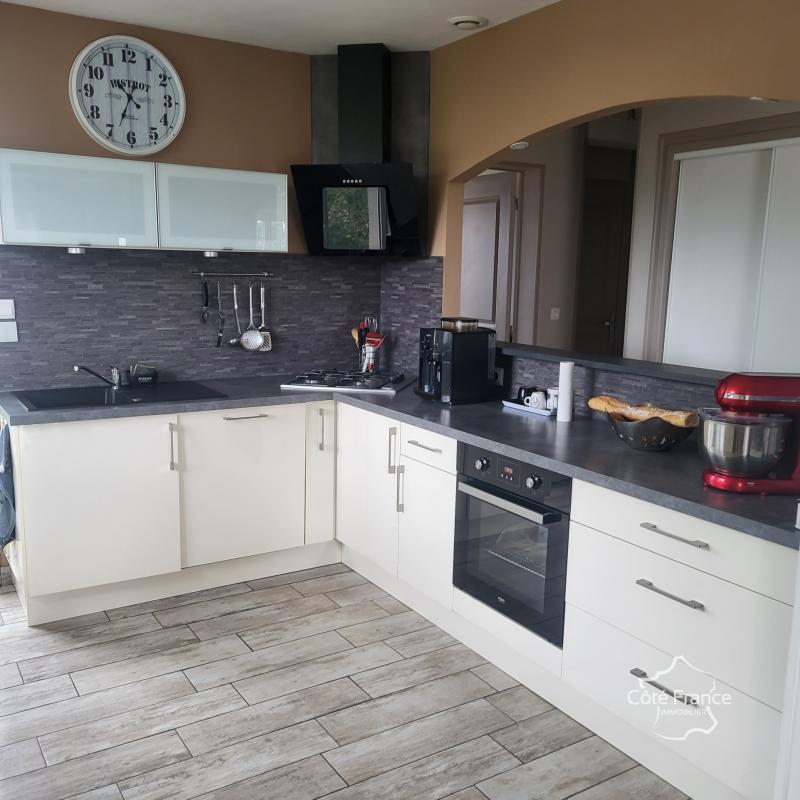 Pavillon - 195 m² - 7 pièces