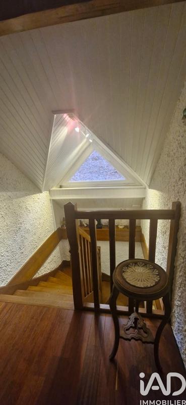 Maison - 180 m² - 10 pièces