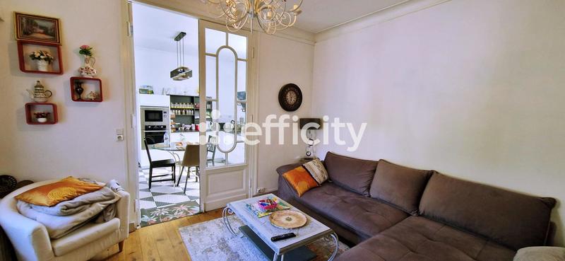 Maison - 95 m² - 5 pièces