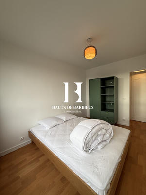 Appartement - 85 m² - 4 pièces