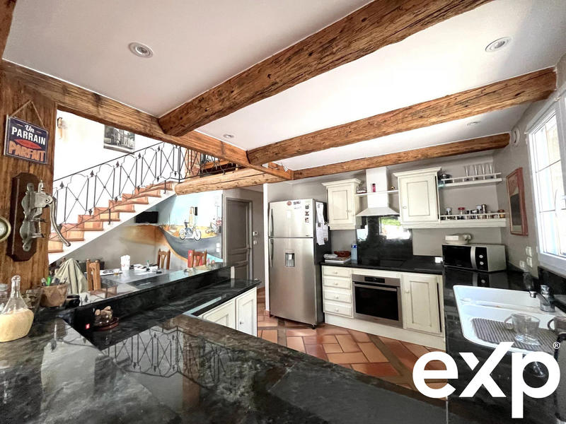 Maison - 193 m² - 5 pièces