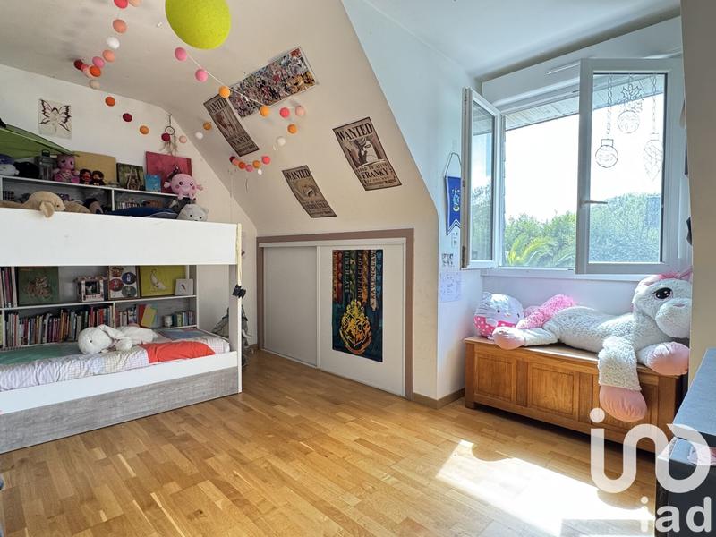 Maison - 195 m² - 8 pièces