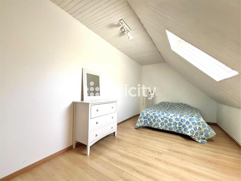 Maison - 140 m² - 7 pièces