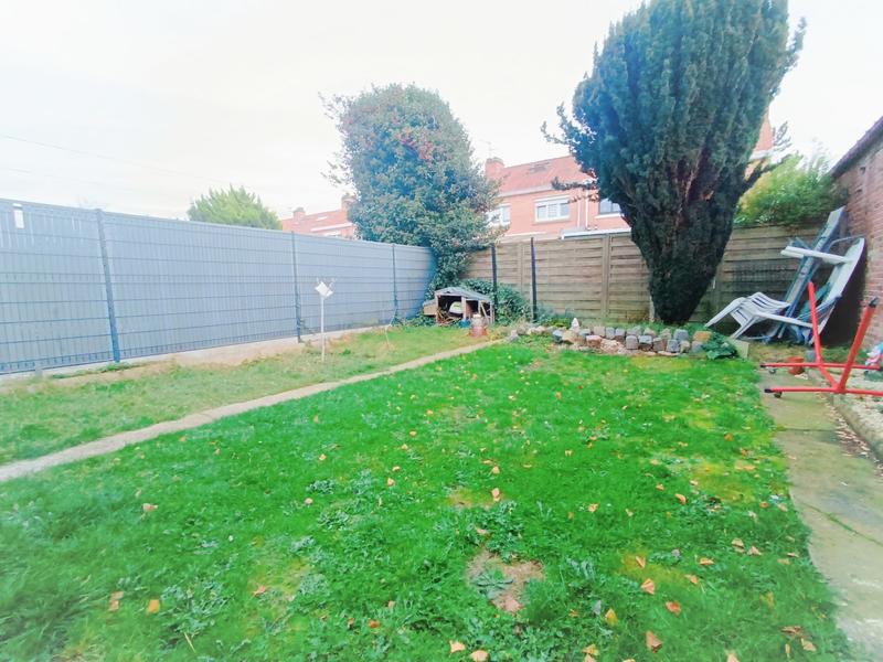 Maison - 81 m² - 5 pièces