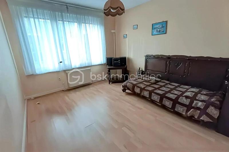 Maison traditionnelle - 107 m² - 4 pièces