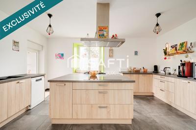 Maison - 168 m² - 6 pièces