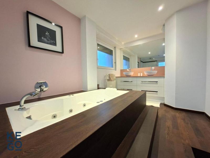 Appartement - 103 m² - 3 pièces