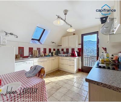 Maison - 187 m² - 7 pièces