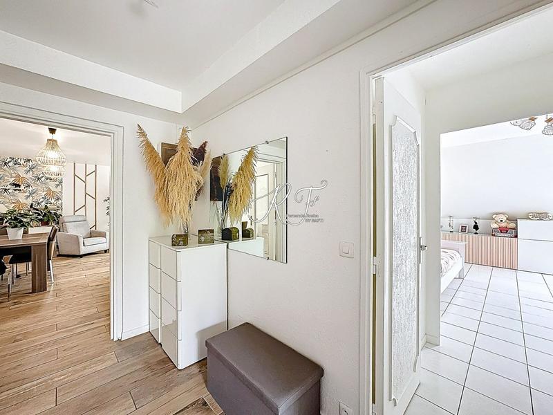 Appartement - 118 m² - 5 pièces