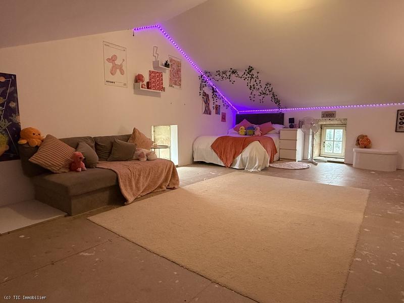 Maison de village - 315 m² - 11 pièces