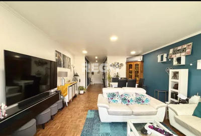 Appartement - 112 m² - 5 pièces