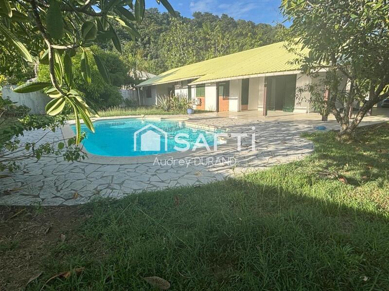 Maison - 154 m² - 8 pièces