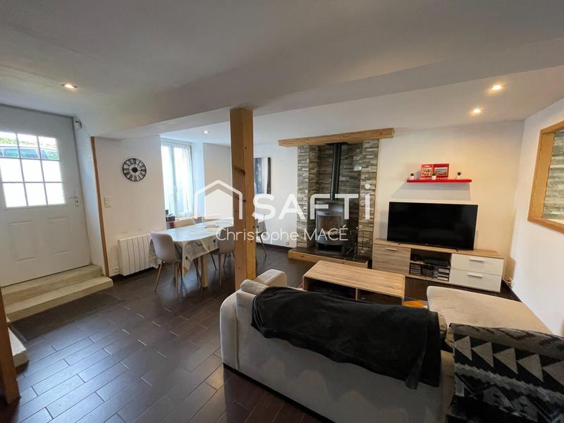 Maison - 93 m² - 5 pièces