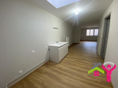 Maison - 140 m² - 3 pièces