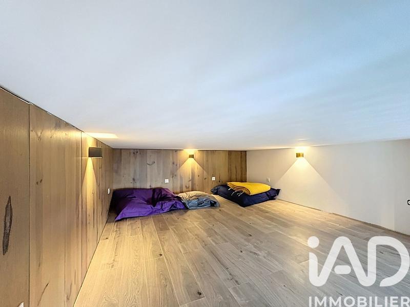 Maison - 207 m² - 8 pièces