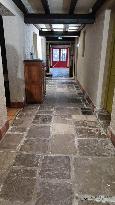 Fonds de commerce - 1 790 m²