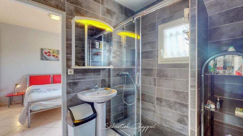 Maison - 252 m² - 10 pièces