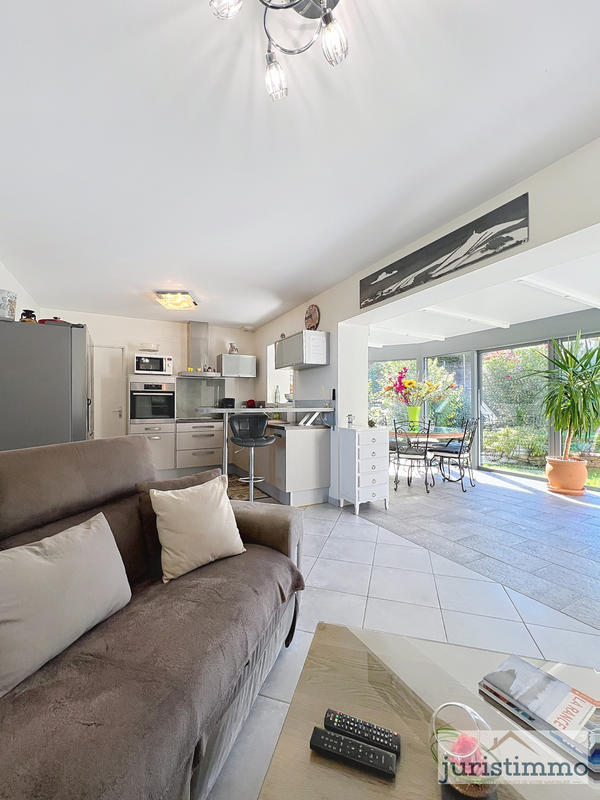 Villa - 111 m² - 6 pièces