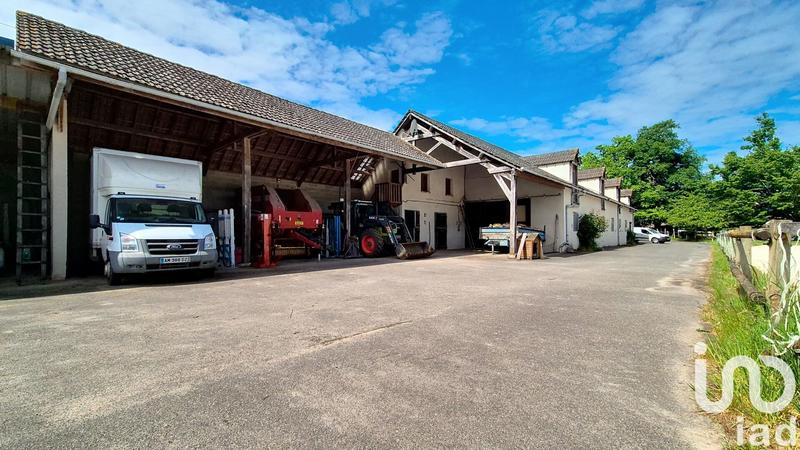 Maison - 205 m² - 7 pièces