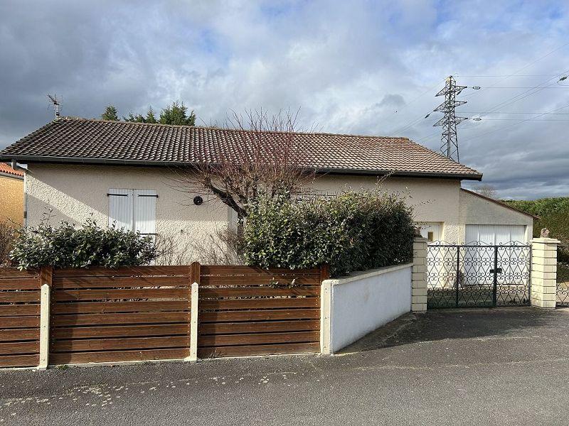 Maison traditionnelle - 74 m² - 4 pièces