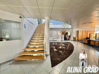 Bureau - 867 m²
