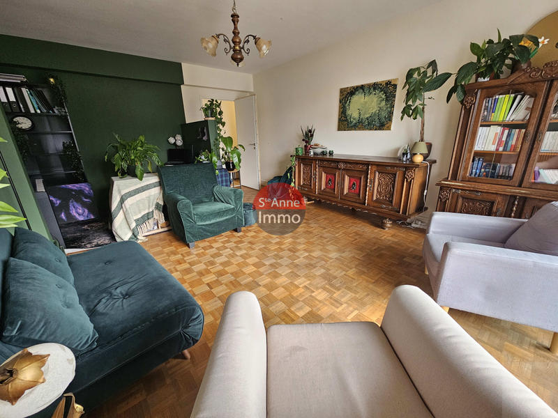 Appartement - 85 m² - 5 pièces