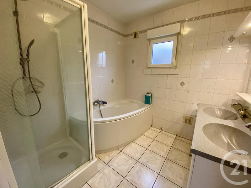 Appartement - 75 m² - 4 pièces