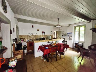Maison de village - 225 m² - 9 pièces