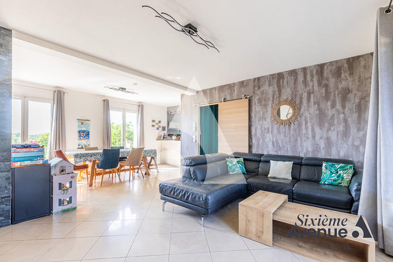 Maison - 150 m² - 6 pièces