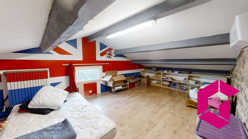 Maison - 135 m² - 7 pièces