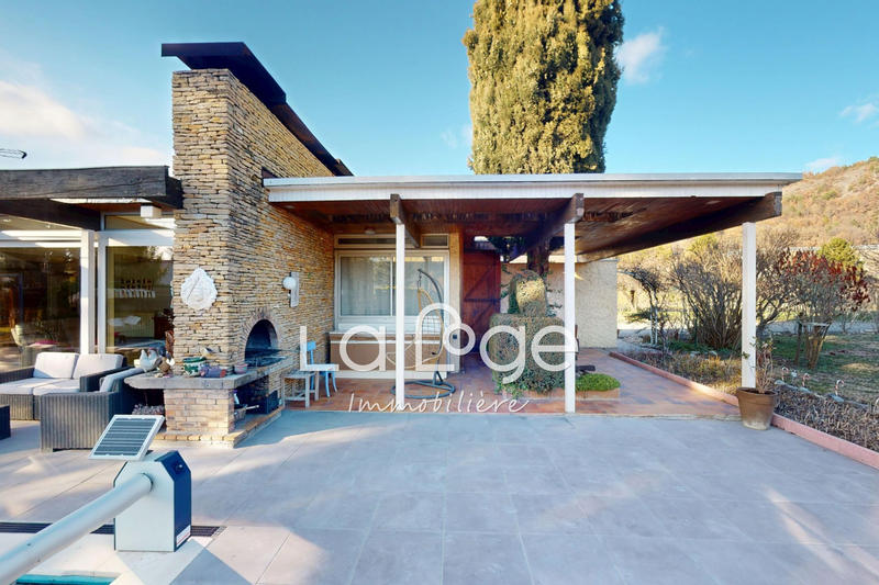 Maison - 160 m² - 4 pièces