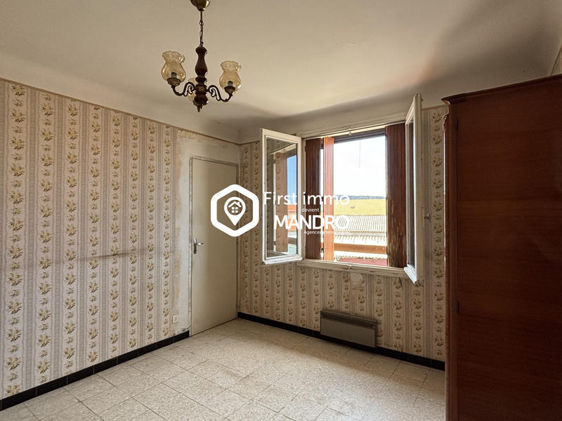 Maison traditionnelle - 137 m² - 6 pièces