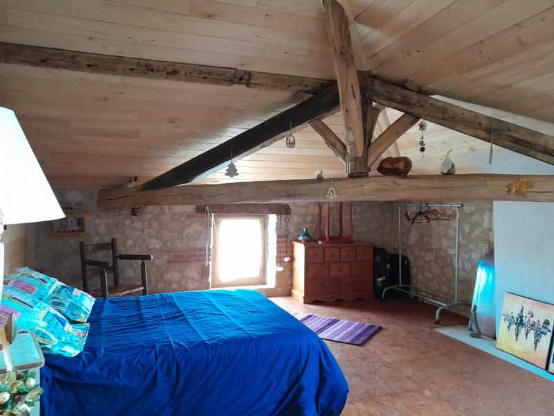 Maison - 240 m² - 8 pièces