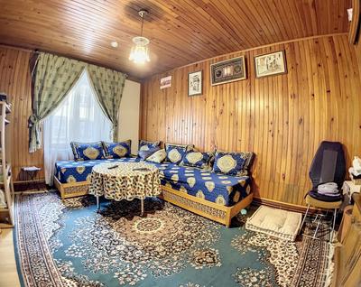 Maison - 221 m² - 8 pièces