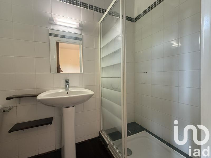 Maison - 250 m² - 8 pièces